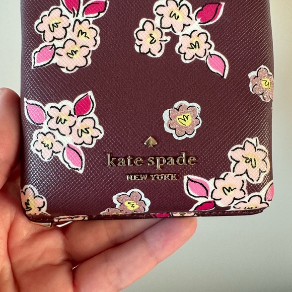 Kate Spade North South Phone Crossbody Bag. Excellent condition. - Picture 2 of 5